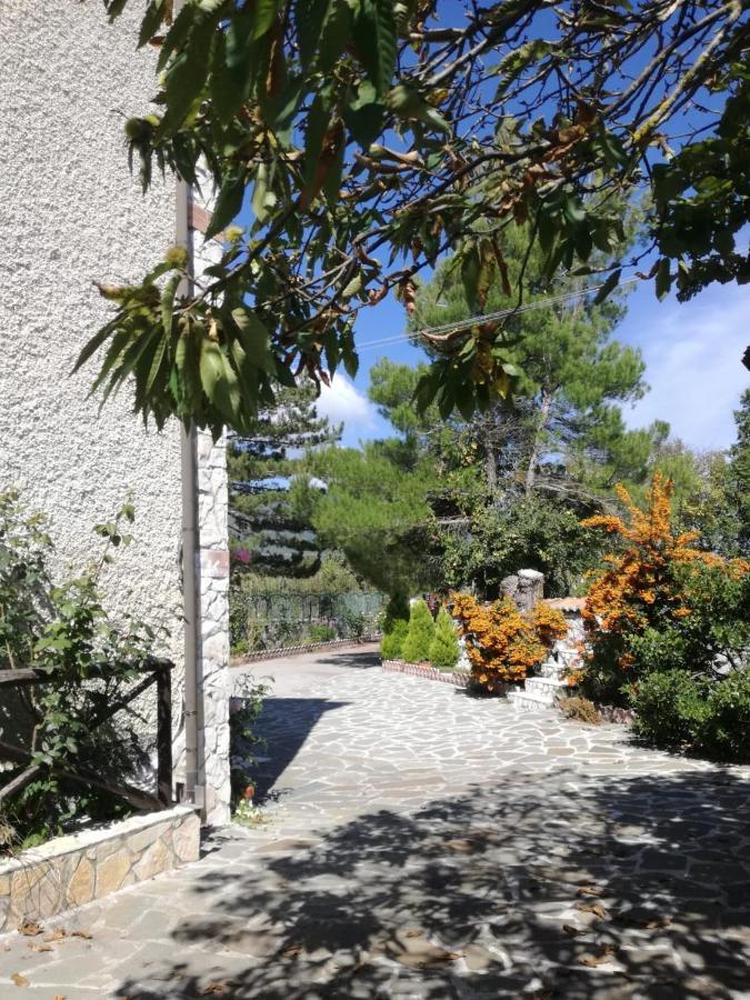 B&B Nel Verde Montesano sulla Marcellana Luaran gambar
