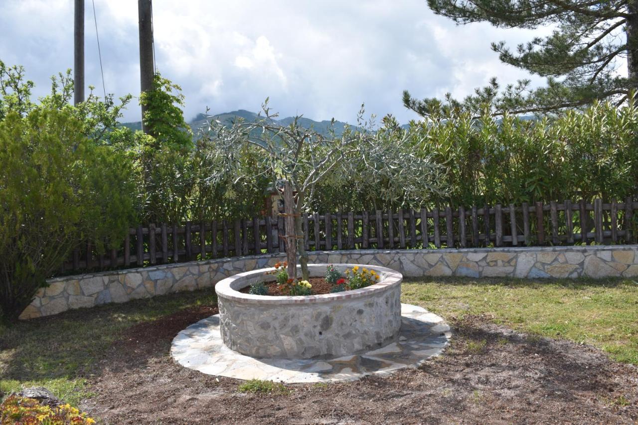 B&B Nel Verde Montesano sulla Marcellana Luaran gambar
