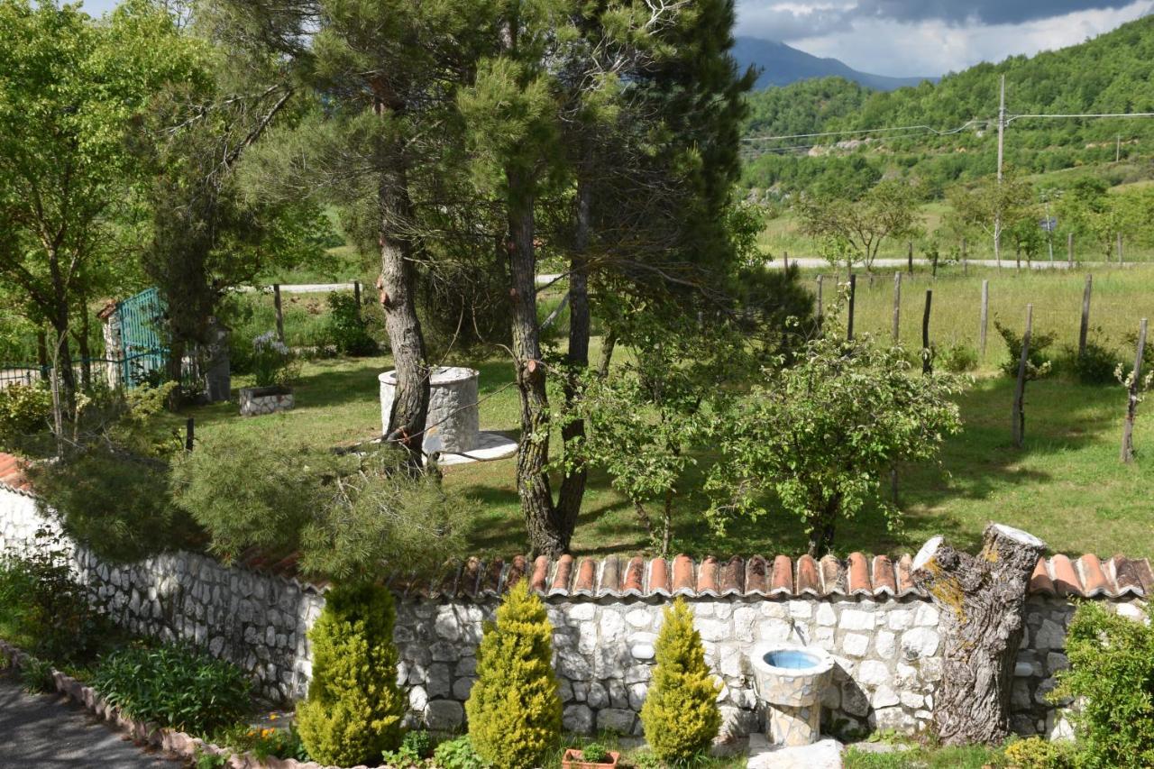 B&B Nel Verde Montesano sulla Marcellana Luaran gambar